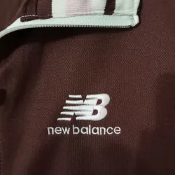 Áo khoác thể thao New Balance màu nâu size L 719706