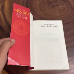 II Sách Lịch Sử: Tóm Tắt Niên Biểu Lịch Sử Việt Nam - Hà Văn Thư, Trần Hồng Đức - 2009 1022417