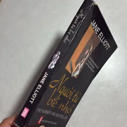 Người tù bé nhỏ - Jane Elliott (Có ẩm) 783128