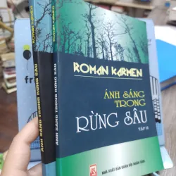 Sách: Ánh sáng trong rừng sâu - Ronam Karmen (Bộ 2 tập) (A2) 717145