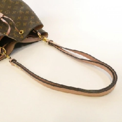 Túi đeo vai Louis Vuitton Monogram Neo Noe MM M44022 - Hàng hiệu Chính hãng 766077