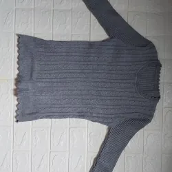 Áo len nữ tay dài màu xám MỚI 95% 1029467