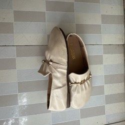 Giày bệt nữ màu be,size 37 139482