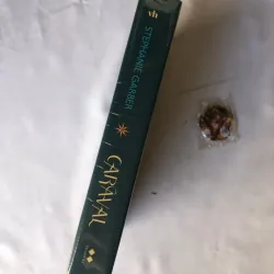 Caraval - Stephanie Garber (bản đặc biệt) 974205