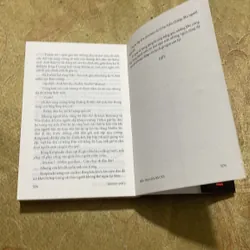 TRẦN TRỤI GIỮA BẦY SÓI- BRUNO APITZ 713708