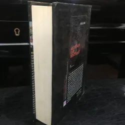 Xác và hồn của tiểu thuyết 961398