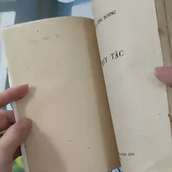 [MIỄN PHÍ BỌC SÁCH] [XƯA] [HIẾM] Nữ Thủy Tặc (1990) - Nguyễn Hồng Dương 997637