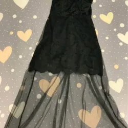 Váy dạ tiệc màu đen, trắng