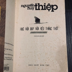 Hạc vừa bay vừa kêu thảng thốt 524463