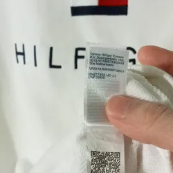 Áo sweatshirt Tommy Hilfiger trắng thêu logo 719776