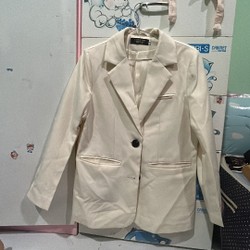 Áo khoác blazer nữ màu kem