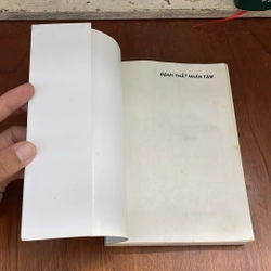 II Sách Kỹ Năng: Bệnh Thất Nhân Tâm - Hoàng Xuân Việt - 1996 524065