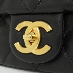 Túi xách chéo Chanel AS5345 611386