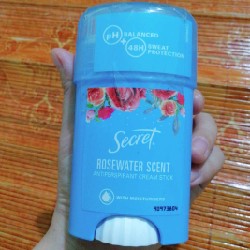 Sáp Khử Mùi Secret Rosewater Scent Ngăn mùi tới 48h thơm dịu nhẹ