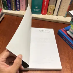 II Tiểu Luận, Phê Bình: Nguyễn Anh Đông _ Đi Từ Miền Lá Cỏ - TS. Đỗ Thị Thu Huyền - 2013 786222