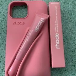 Ốp lưng Iphone 13 màu hồng kèm son dưỡng 689853