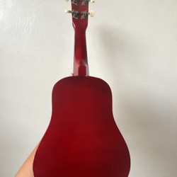 Đàn ukulele Woim vàng cát pha đỏ..còn mới 190232