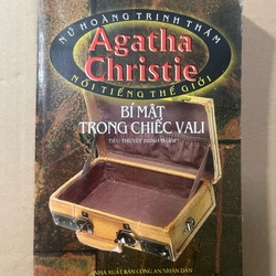 Bí Mật Trong Chiếc Vali 536184