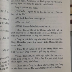 BÍ MẬT TRONG CHIẾC VALI - Agatha Christie 479456