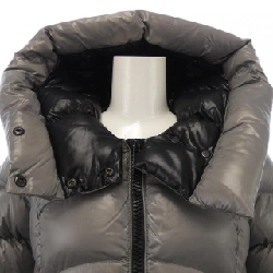 Áo khoác lông vũ MONCLER 641956