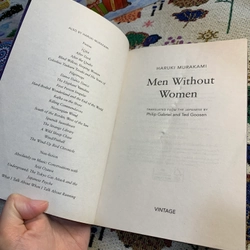 Sách ngoại văn Men Without Women (short story collection), cũ, dơ mép sách, lỗi bìa 332137