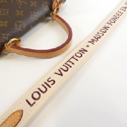 Túi Louis Vuitton Monogram Cluny BB M44863 616320