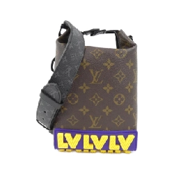 Túi đeo chéo Louis Vuitton Monogram (LV Rubber) Cruiser Messenger M57966