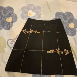 Váy nữ nemnew2 chính hãng size S màu đen họa tiết hoa lá