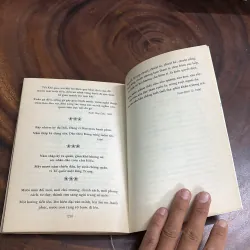 II Văn Thơ Đả Kích, Trào Phúng, Câu Đối: Vỏ Quýt Dày, Móng Tay Nhọn - Đặng Minh Phương 999187