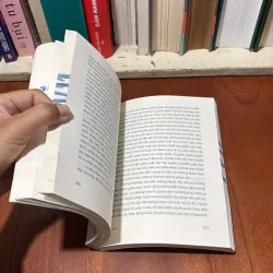 II Sách Luật: Dẫn Độ Tội Phạm… Chuyển Giao Phạm Nhân Quốc Tế - Nguyễn Xuân Yêm - 2000 747885