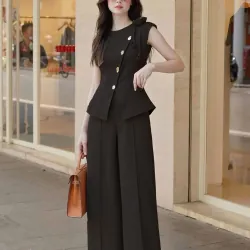 Trang phục công sở vest nữ tay dài màu xám kẻ sọc nhạt 715976