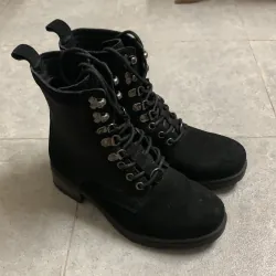 Giày boot nữ đen cao 4cm  759572