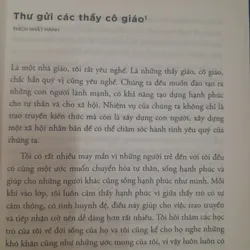 Thầy cô giáo hạnh phúc thay đổi thế giới. Tập 1 Cẩm nang hạnh phúc 574405