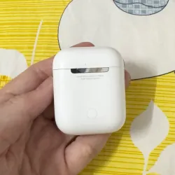 Tai nghe không dây Apple AirPods 2 Generation màu trắng 734658