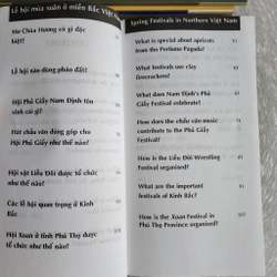 Lễ hội mùa xuân ở miền Bắc Việt nam | Hữu Ngọc chủ biên I song ngữ Việt Anh 546205