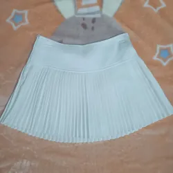 Chân váy xếp ly trắng 1013710