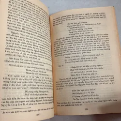 Giáo trình văn học Việt Nam giai đoạn nửa cuối thế kỷ XVIII đến nửa đầu thế kỷ XIX 801074