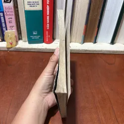 II English Books: Aircraft Carrier The Majestic Weapon - Donald Macintyre 727038