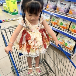 Đồ bé gái mặc 1 lần , độ mới 90% 529011