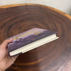 Tác Phẩm Kinh Điển: Tiếng Chim Hót Trong Bụi Mận Gai (Tập 2) - COLLEEN Mc CCULLOUCH - 2004 977215