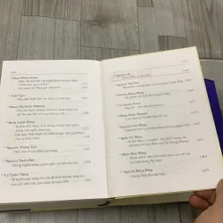 Nghiên cứu lý luận phê bình văn học nghệ an thế kỷ xx. 10b2 1026328