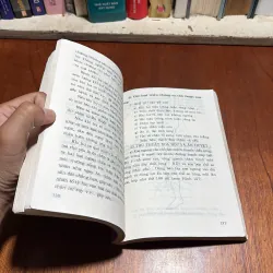 II Sức Khoẻ: Xoa Bóp Bấm Huyệt Chữa Bệnh Phụ Nữ Trong Gia Đình - 1998 799615
