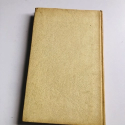 GÂY TÊ TẠI CHỖ  - sách bìa cứng, 226 trang, nxb: 1983 532323