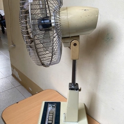 Quạt Lửng Nhật hiệu Nec (Sanyo) 2 đồng hồ ,túp năng cáp ,4 số . 443541