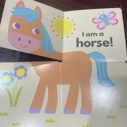 NGOẠI VĂN SÁCH TIẾNG ANH TRẺ EM : GUESS WHO? FARM - fold out book! Little beginners  1028116