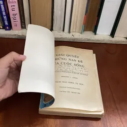 II Sách Kỹ Năng: Giải Quyết Những Nan Đề Cuộc Sống - DOROTHY L. JOHNS - 1988 575033
