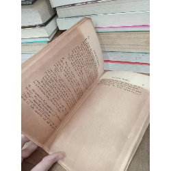 NEW METHOD SUPPLEMENTARY READER STAGE 3 Series (Sách luyện đọc tiếng Anh) 748742