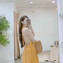 Đầm cổ yếm hở lưng đi biển 474113