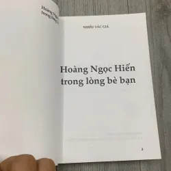 Hoàng ngọc hiến trong lòng bè bạn. 10b1 1026364