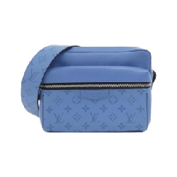 Túi đeo chéo ngoài trời Louis Vuitton Taiga Lama M30749